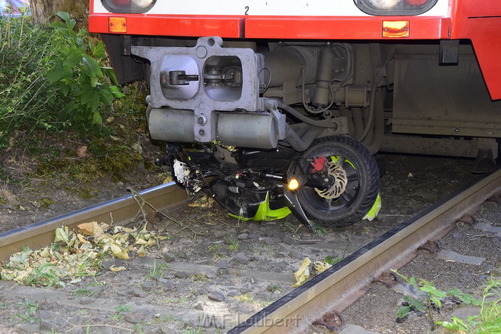 VU Roller KVB Bahn Koeln Luxemburgerstr Neuenhoefer Allee P026.JPG - Miklos Laubert